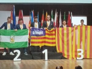 FP Baix Empordà - Blog - Dos alumnes d'Institut La Bisbal guanyen medalla al campionat Spainskills de formació professional